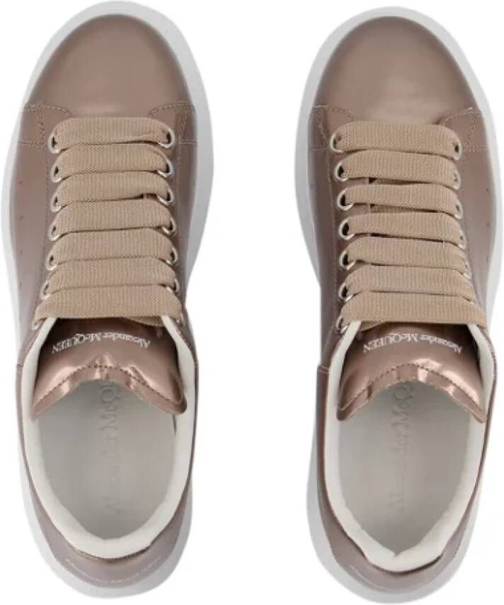 alexander mcqueen Leather sneakers Beige Dames