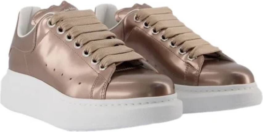 alexander mcqueen Leather sneakers Beige Dames