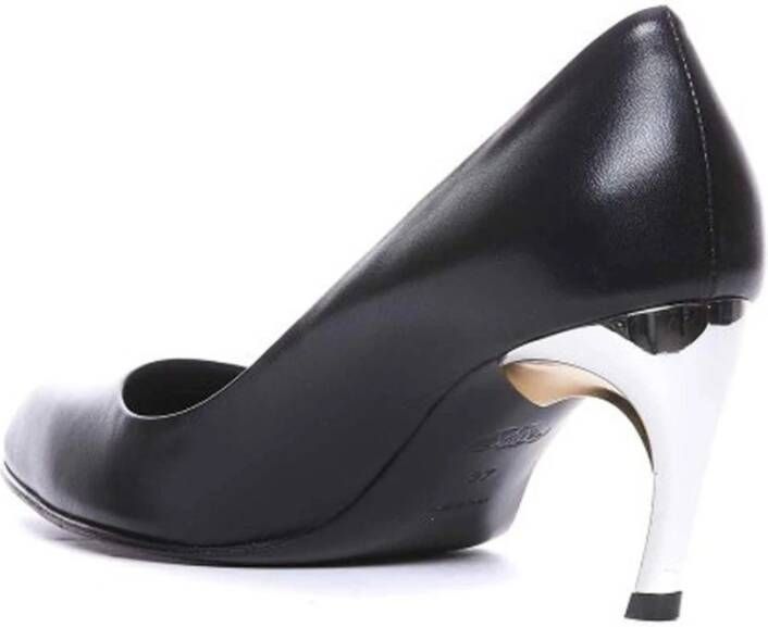 alexander mcqueen Leren Armadillo Pumps Goud Zilver Hak Black Dames