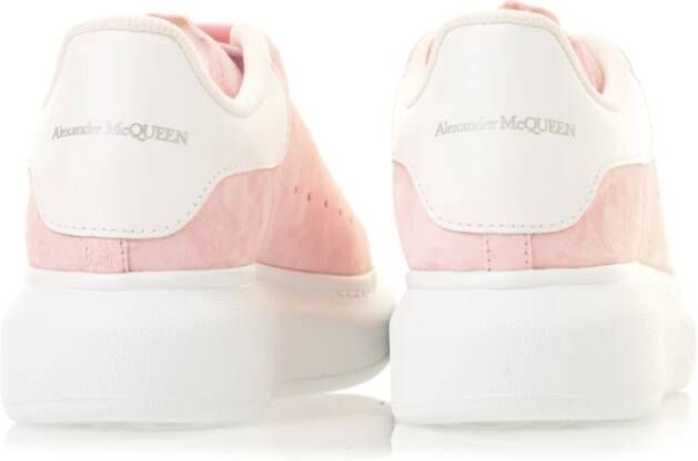 alexander mcqueen Luxe Suede Oversized Sneakers voor Vrouwen Pink Dames