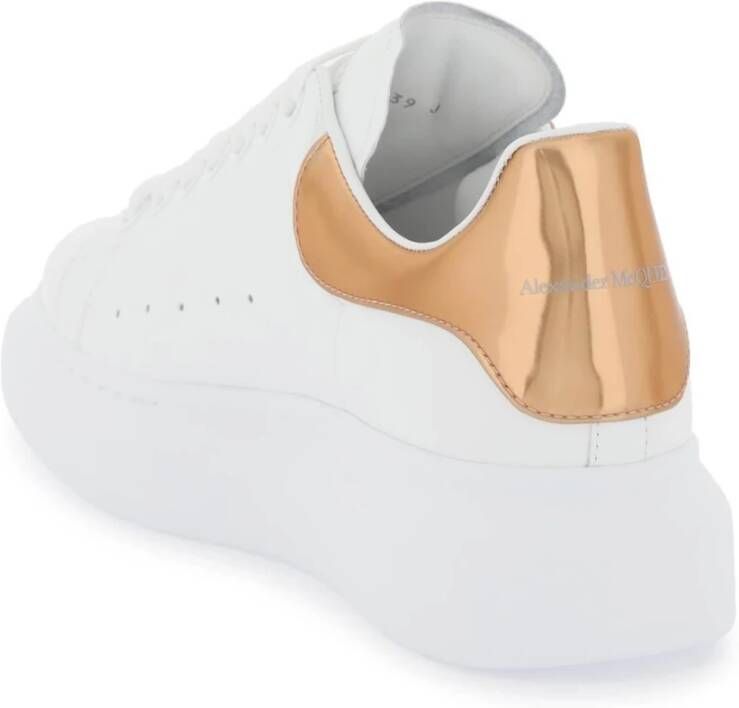 alexander mcqueen Oversize Leren Sneakers met Rubberen Zool White Dames