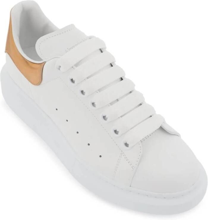 alexander mcqueen Oversize Leren Sneakers met Rubberen Zool White Dames