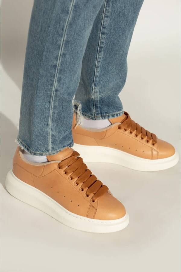 alexander mcqueen Oversized Retro sneakers Brown Dames