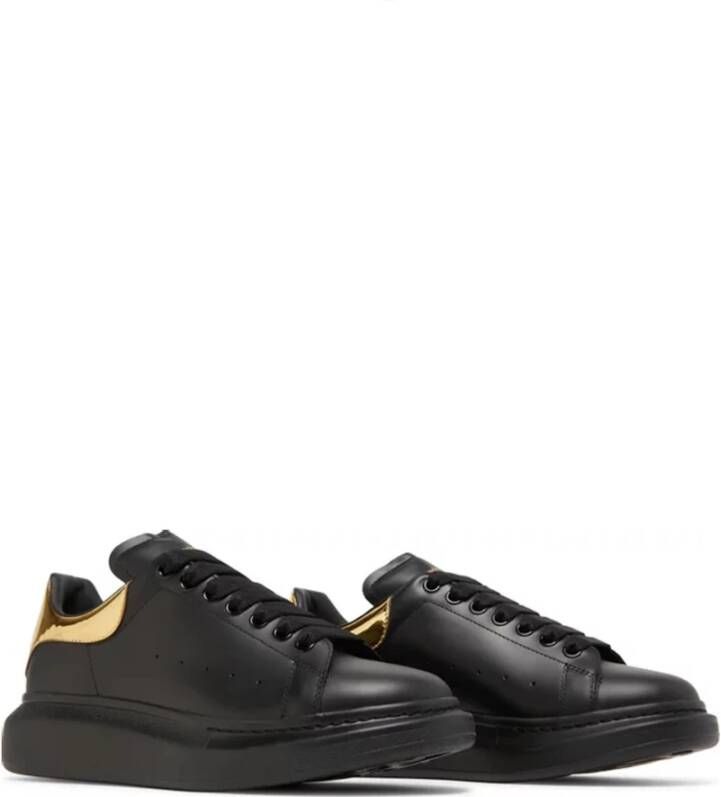 alexander mcqueen Oversized Sneakers met Geperforeerd Detail Black Heren