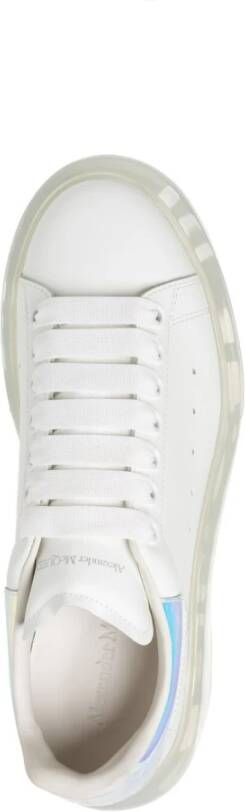 alexander mcqueen Oversized Sneakers met Geperforeerd Detail White Dames