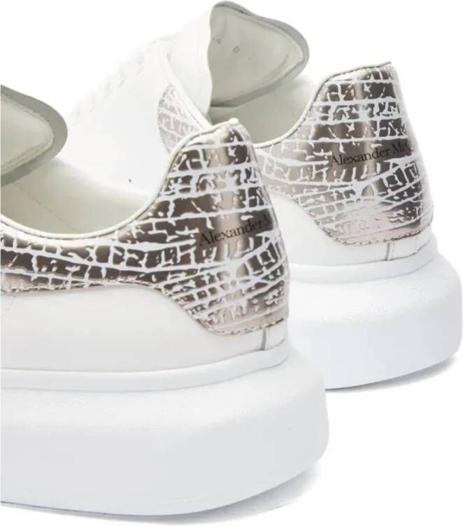 alexander mcqueen Oversized Sneakers met Geperforeerd Detail White Heren