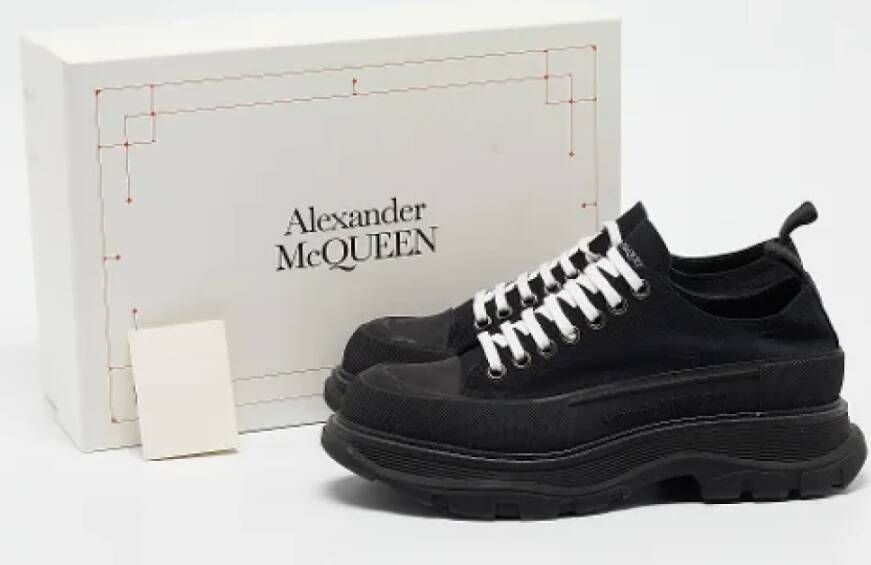 Alexander McQueen Pre-owned Canvas sneakers Black Dames