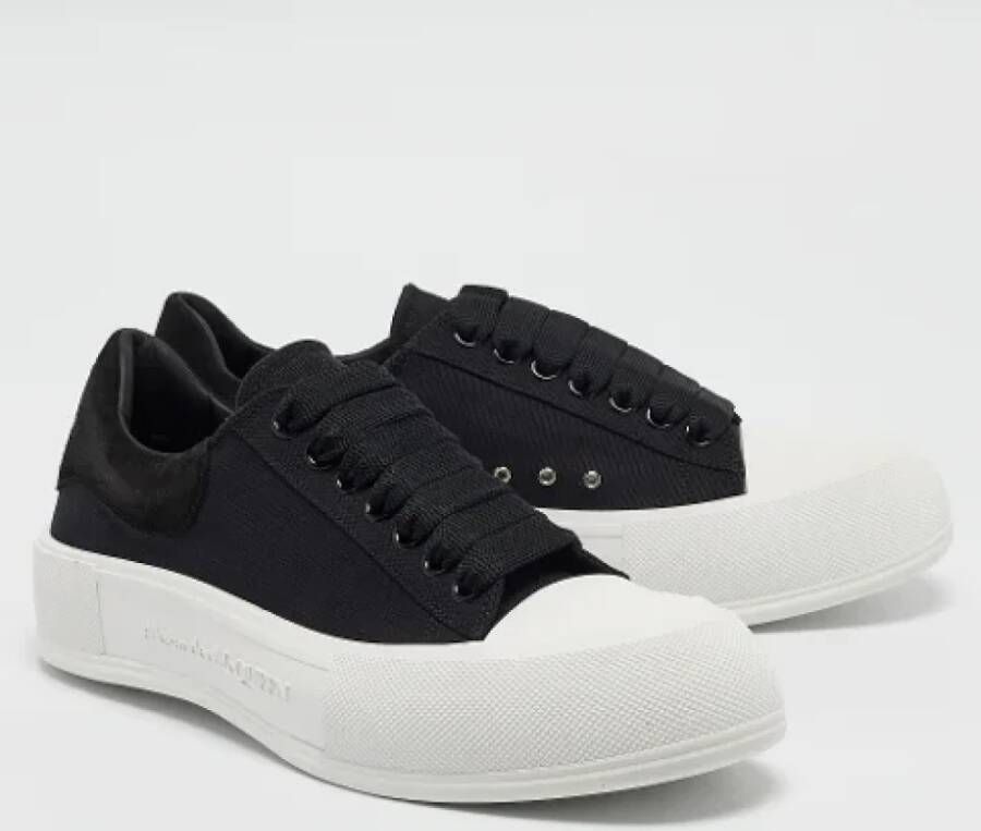 Alexander McQueen Pre-owned Canvas sneakers Black Heren