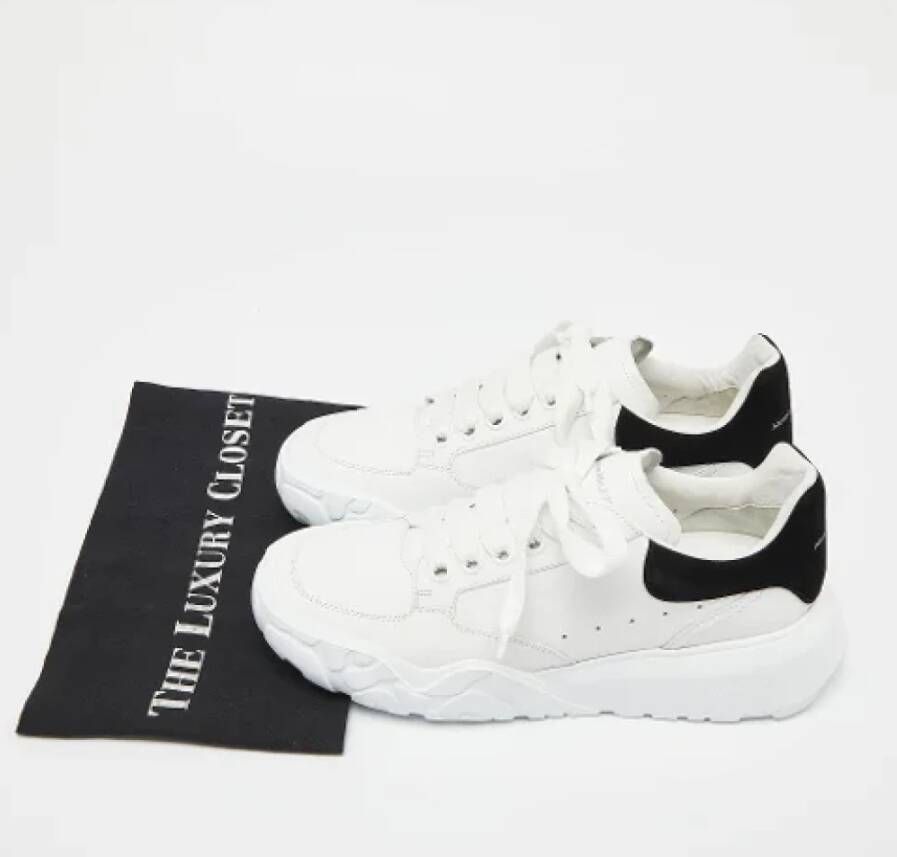 Alexander McQueen Pre-owned Fabric sneakers White Heren