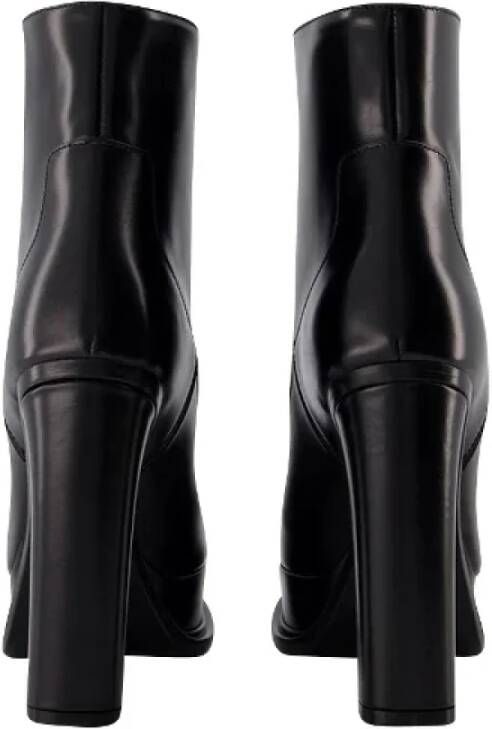 Alexander McQueen Pre-owned Leather boots Black Dames