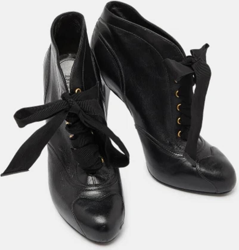 Alexander McQueen Pre-owned Leather boots Black Dames