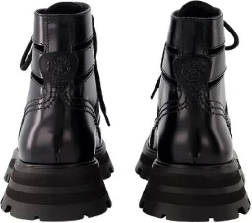 Alexander McQueen Pre-owned Leather boots Black Dames