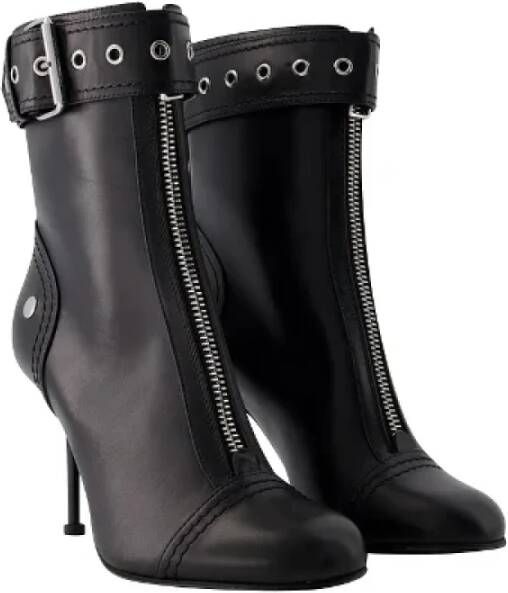 Alexander McQueen Pre-owned Leather boots Black Dames