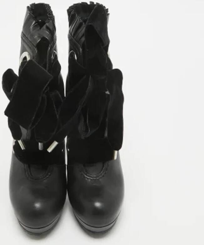 Alexander McQueen Pre-owned Leather boots Black Dames