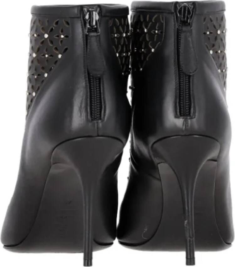 Alexander McQueen Pre-owned Leather boots Black Dames