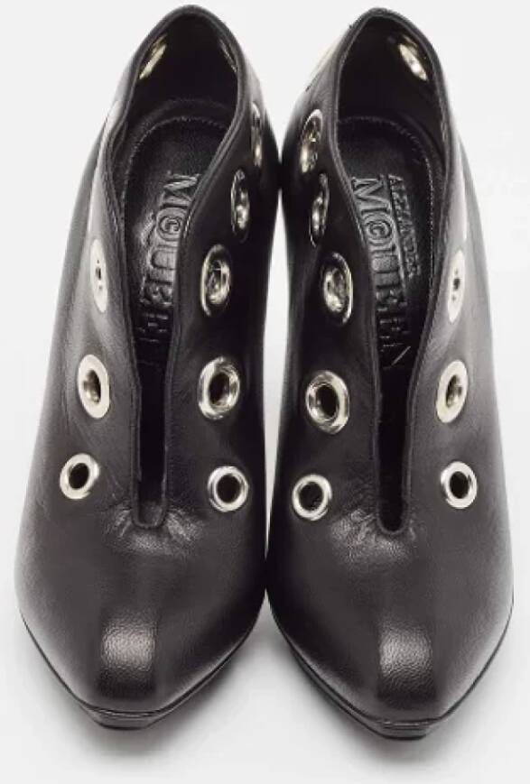 Alexander McQueen Pre-owned Leather boots Black Dames