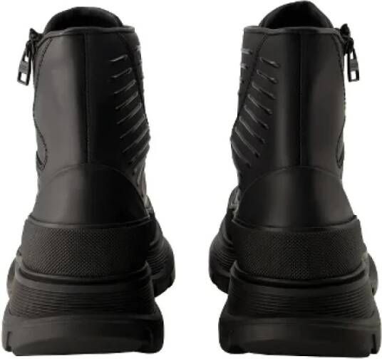 Alexander McQueen Pre-owned Leather boots Black Heren