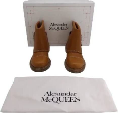 Alexander McQueen Pre-owned Leather boots Brown Dames