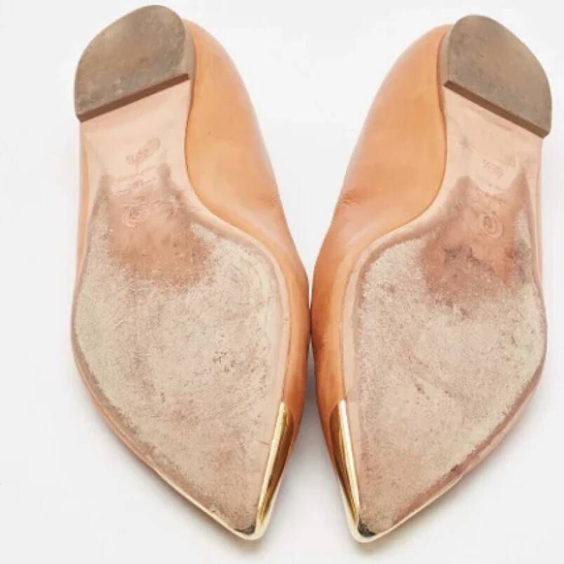 Alexander McQueen Pre-owned Leather flats Beige Dames