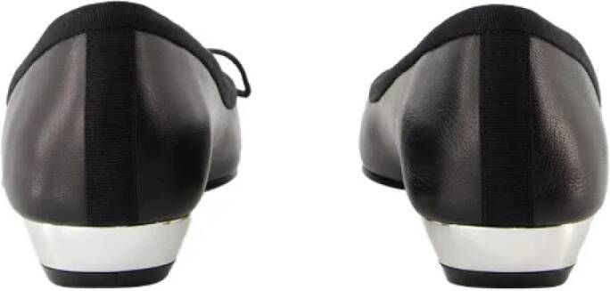 Alexander McQueen Pre-owned Leather flats Black Dames