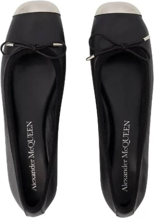 Alexander McQueen Pre-owned Leather flats Black Dames