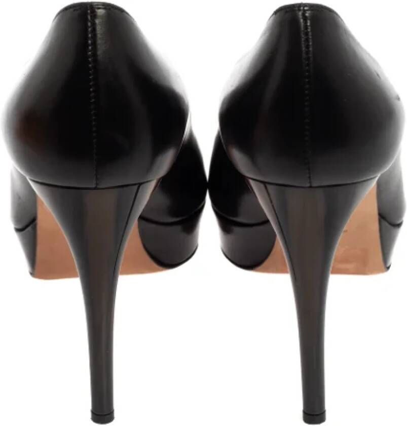 Alexander McQueen Pre-owned Leather heels Black Dames