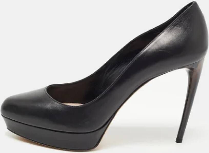 Alexander McQueen Pre-owned Leather heels Black Dames