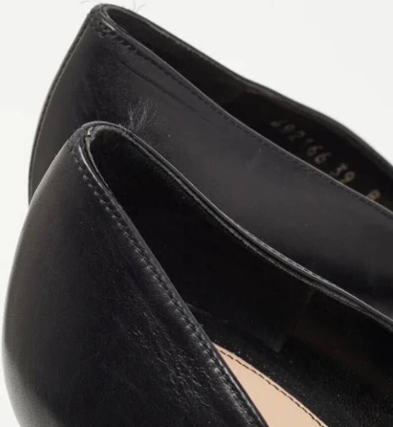 Alexander McQueen Pre-owned Leather heels Black Dames