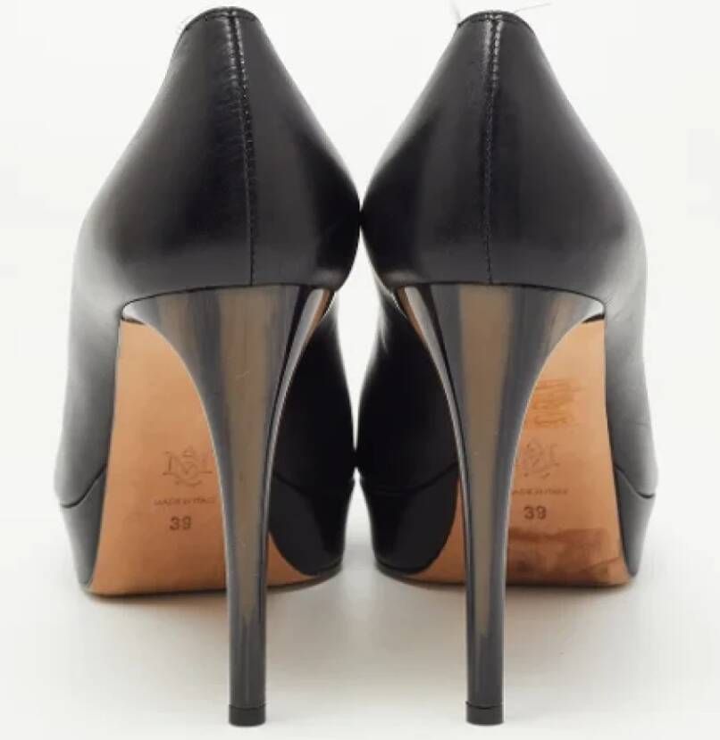 Alexander McQueen Pre-owned Leather heels Black Dames