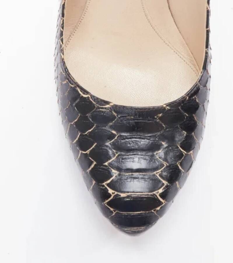 Alexander McQueen Pre-owned Leather heels Black Dames