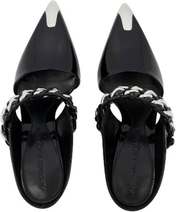 Alexander McQueen Pre-owned Leather mules Black Dames