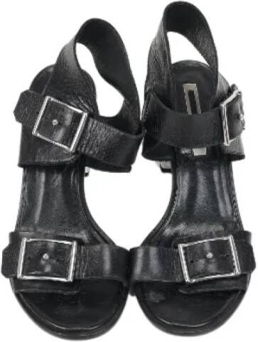 Alexander McQueen Pre-owned Leather sandals Black Dames