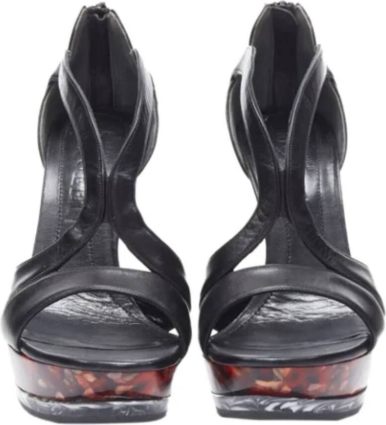 Alexander McQueen Pre-owned Leather sandals Black Dames