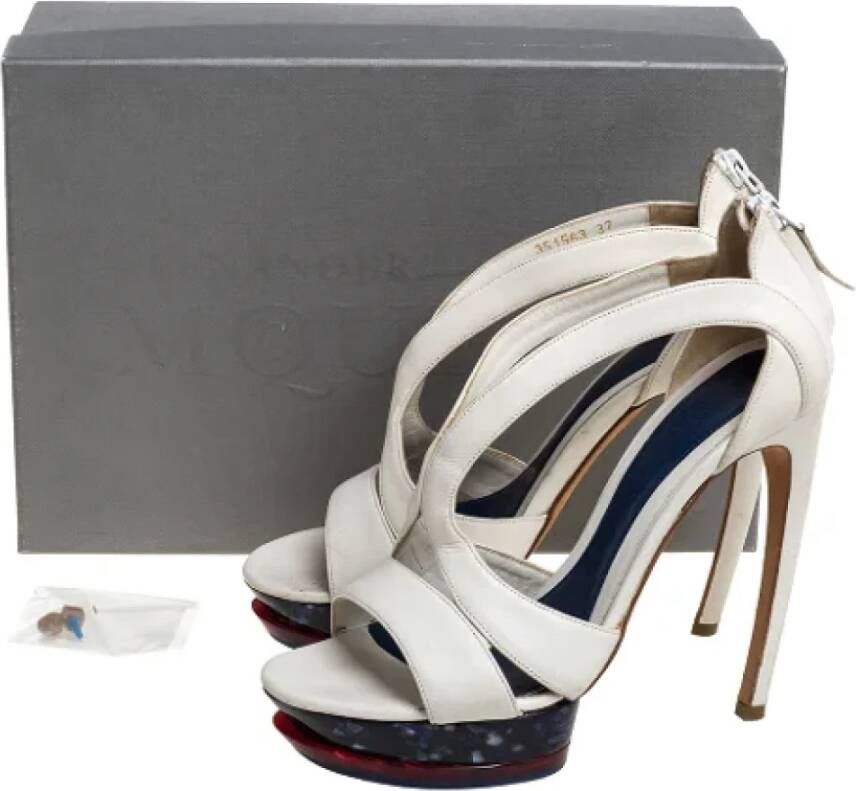 Alexander McQueen Pre-owned Leather sandals White Dames