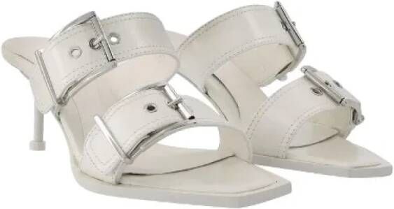 Alexander McQueen Pre-owned Leather sandals White Dames