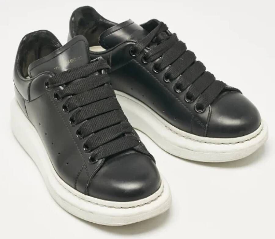 Alexander McQueen Pre-owned Leather sneakers Black Dames