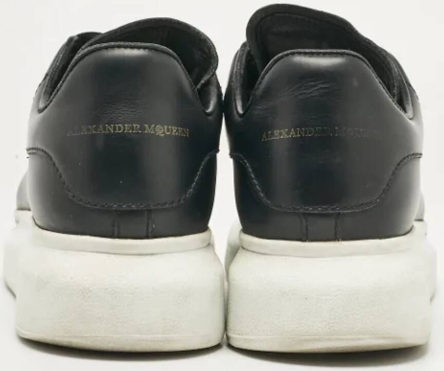 Alexander McQueen Pre-owned Leather sneakers Black Dames