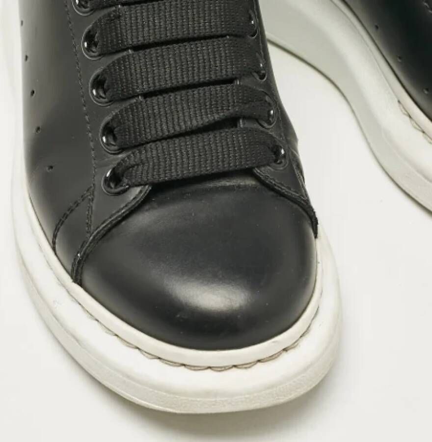 Alexander McQueen Pre-owned Leather sneakers Black Dames