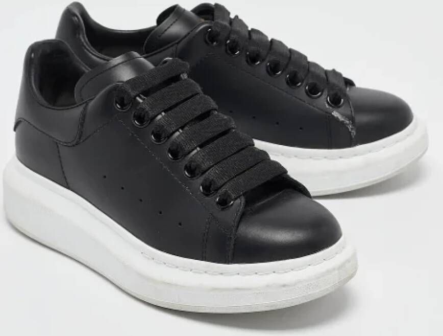 Alexander McQueen Pre-owned Leather sneakers Black Dames