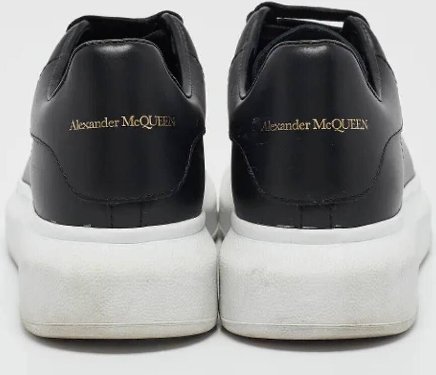 Alexander McQueen Pre-owned Leather sneakers Black Dames