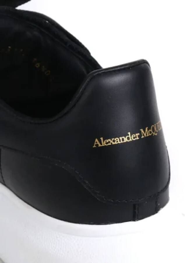 Alexander McQueen Pre-owned Leather sneakers Black Dames