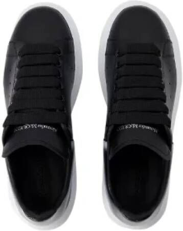 Alexander McQueen Pre-owned Leather sneakers Black Heren