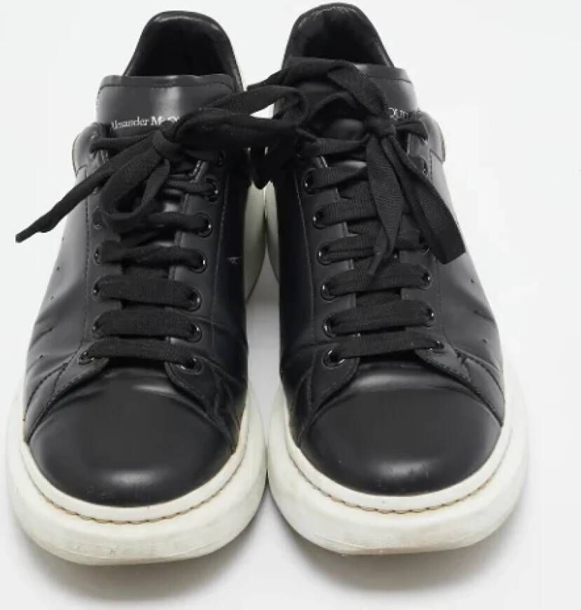 Alexander McQueen Pre-owned Leather sneakers Black Heren