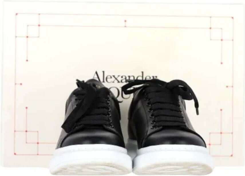 Alexander McQueen Pre-owned Leather sneakers Black Heren