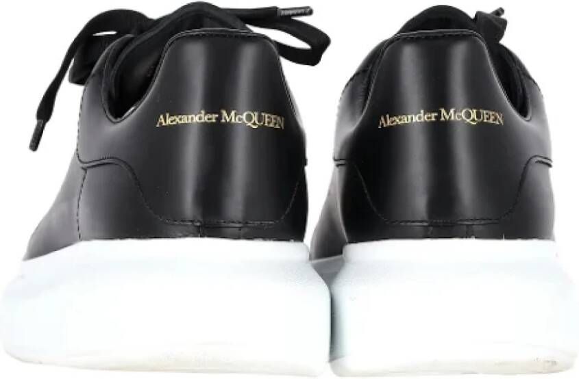 Alexander McQueen Pre-owned Leather sneakers Black Heren