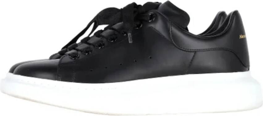 Alexander McQueen Pre-owned Leather sneakers Black Heren