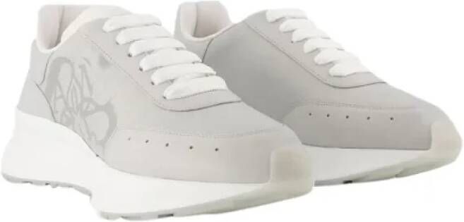 Alexander McQueen Pre-owned Leather sneakers Gray Heren