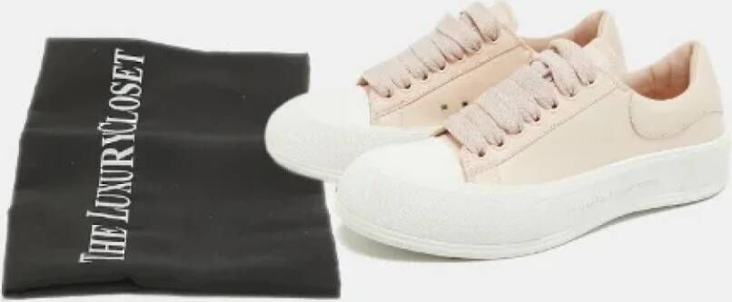 Alexander McQueen Pre-owned Leather sneakers Pink Dames