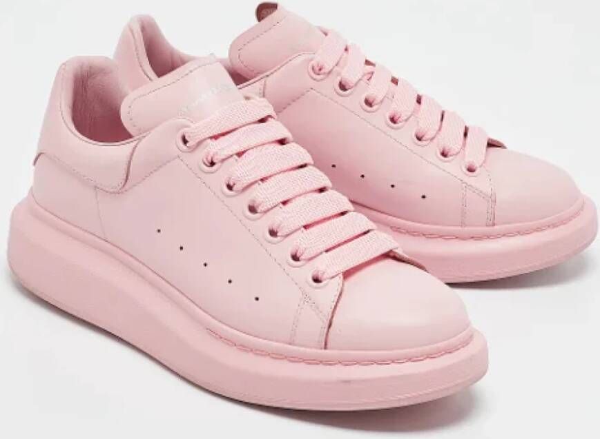 Alexander McQueen Pre-owned Leather sneakers Pink Dames