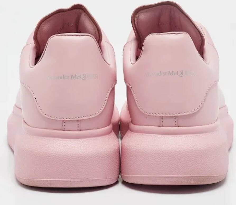 Alexander McQueen Pre-owned Leather sneakers Pink Dames